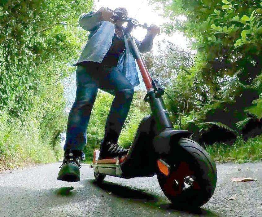 Đánh giá Xe trượt điện Kickscooter Niu KQi3: Vua eScooter mới của dành cho người lớn