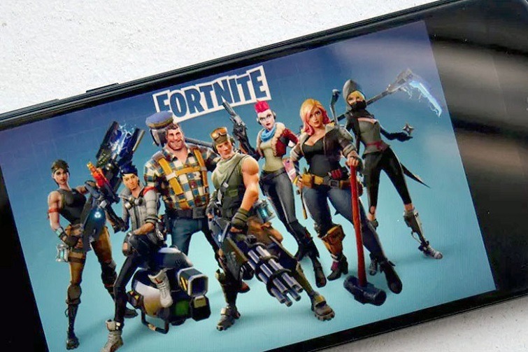 Nên mua điện thoại Android nào để chơi game Fortnite ?