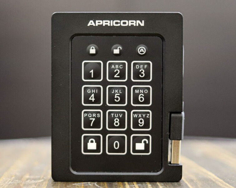 Đánh giá Ổ cứng SSD Apricorn Aegis Padlock mã hóa AES 256-bit, mã PIN tự hủy
