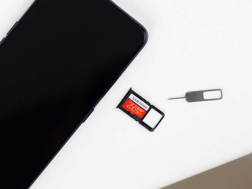 Thẻ nhớ 2GB Micro SD giá bao nhiêu ? Ở đâu bán