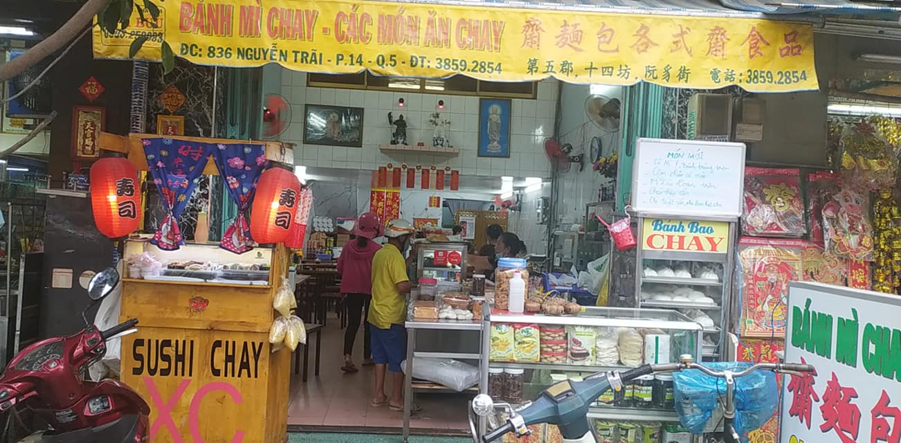 Tiệm bánh mì chay Sushi XC Sài Gòn