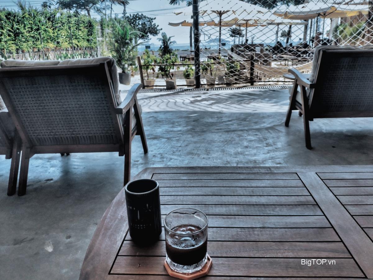 Quán coffee nào view biển ở TP Nha Trang đang ‘gây sốt’ mạng Facebook ?