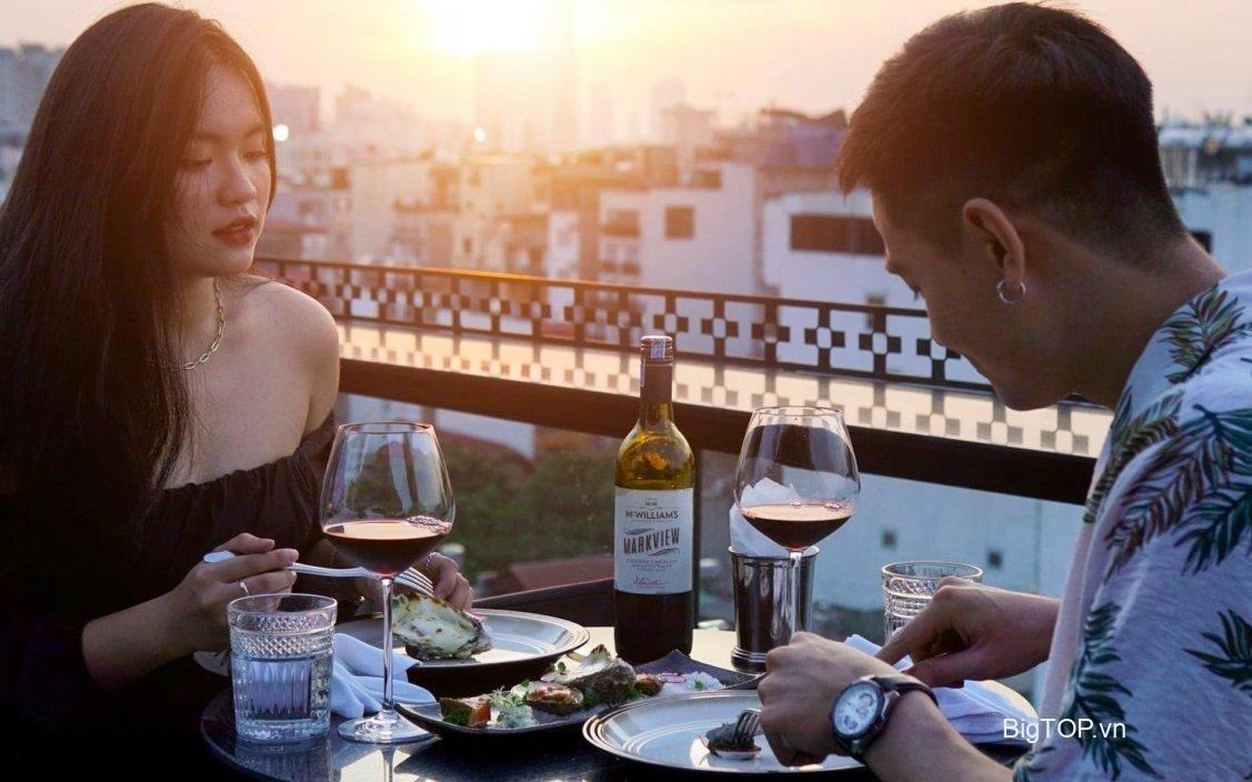 Nhà hàng Quán ăn sân thượng Rooftop nào nổi tiếng ở Hà Nội ?